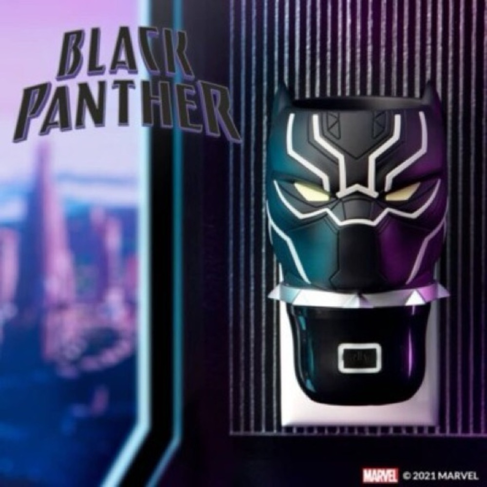 Marvel Black Panther Wall Fan Diffuser - Black and Silver